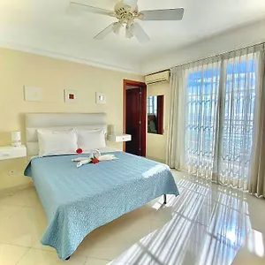 Appart hôtel Shakey, Saint-Domingue